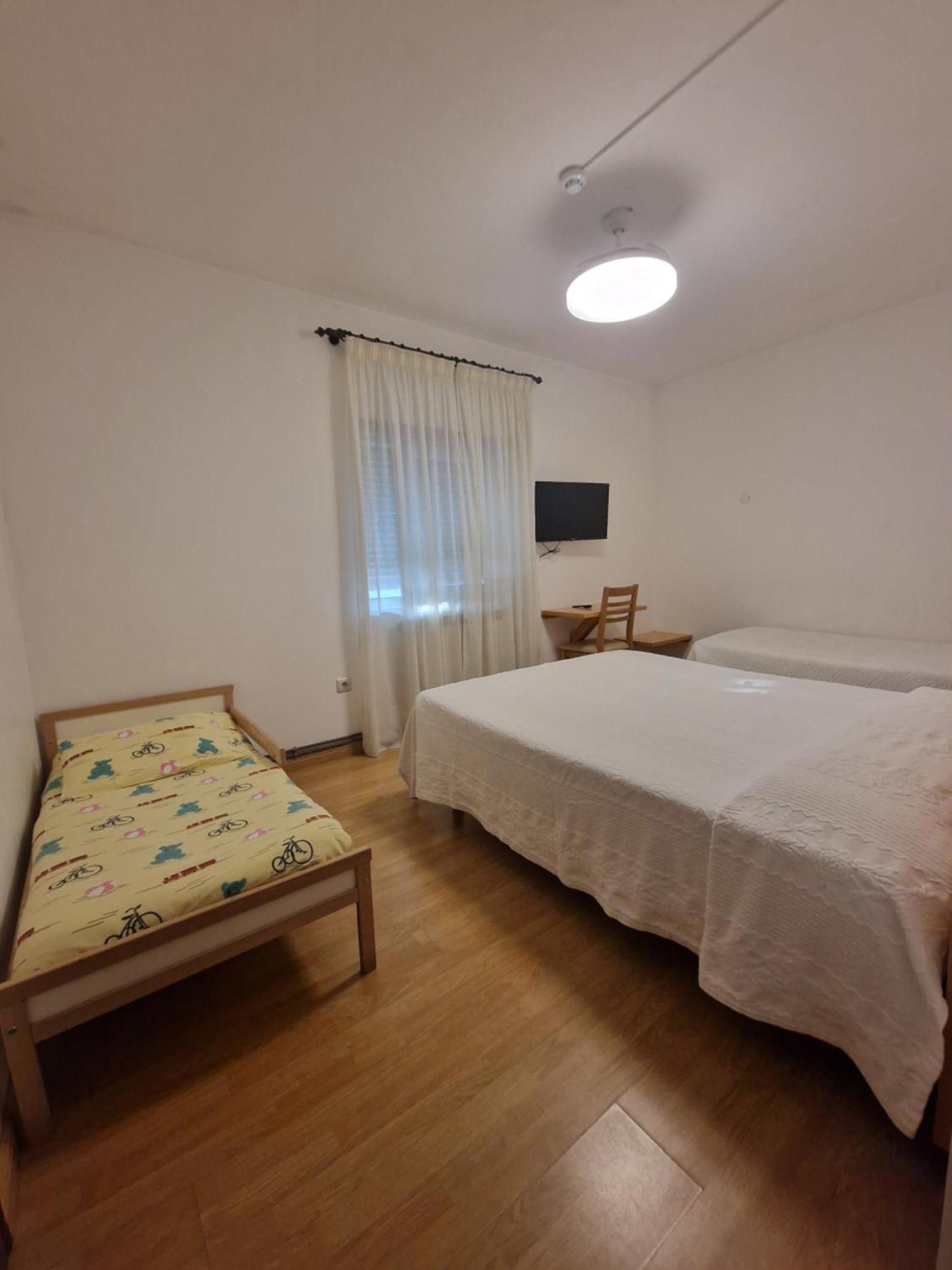 ואלנסה Hotel Padre Cruz מראה חיצוני תמונה